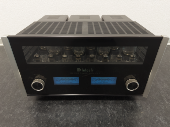 2nd Hand: McIntosh MC2102