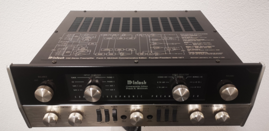 2ndHand:McIntosh C22 Commemorative Edition - Vorverstärker